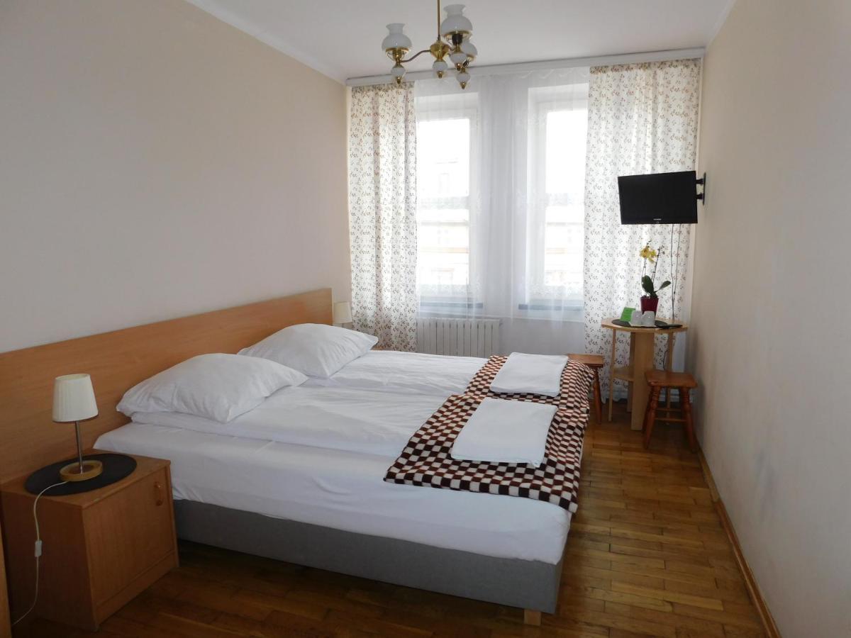 Pokoje Goscinne Korona Krakau Buitenkant foto